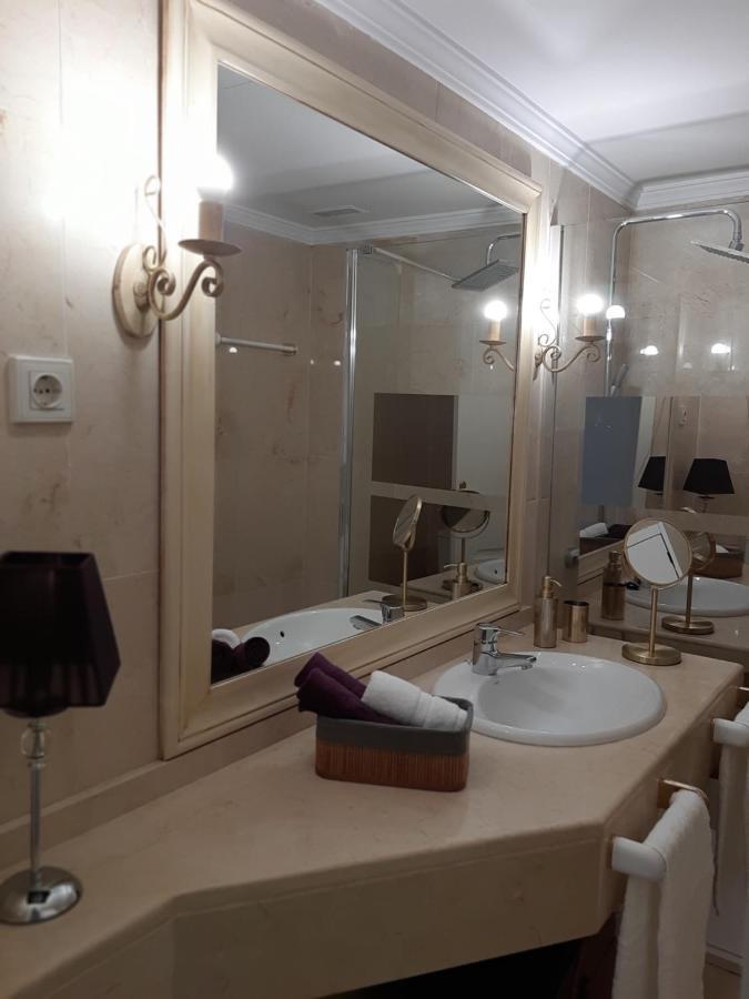 The Famous Home Marbella Luaran gambar